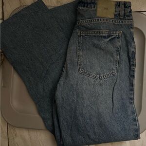 Zara Women's Blue Straight Leg Jeans